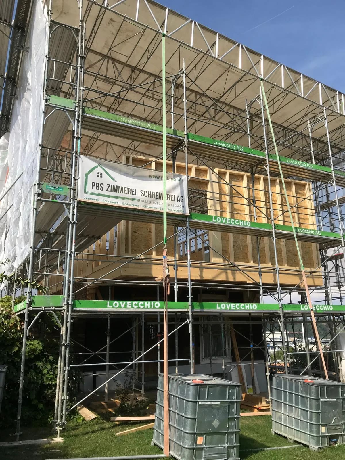 Gerüst mit unserem Banner, Frenkendorf