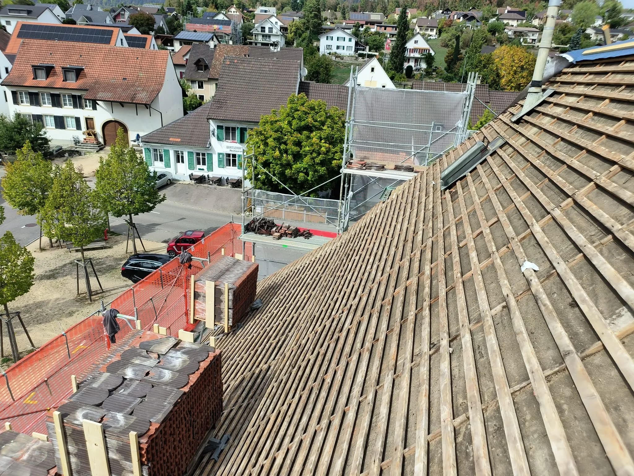 Blick vom Dach über Lupsingen