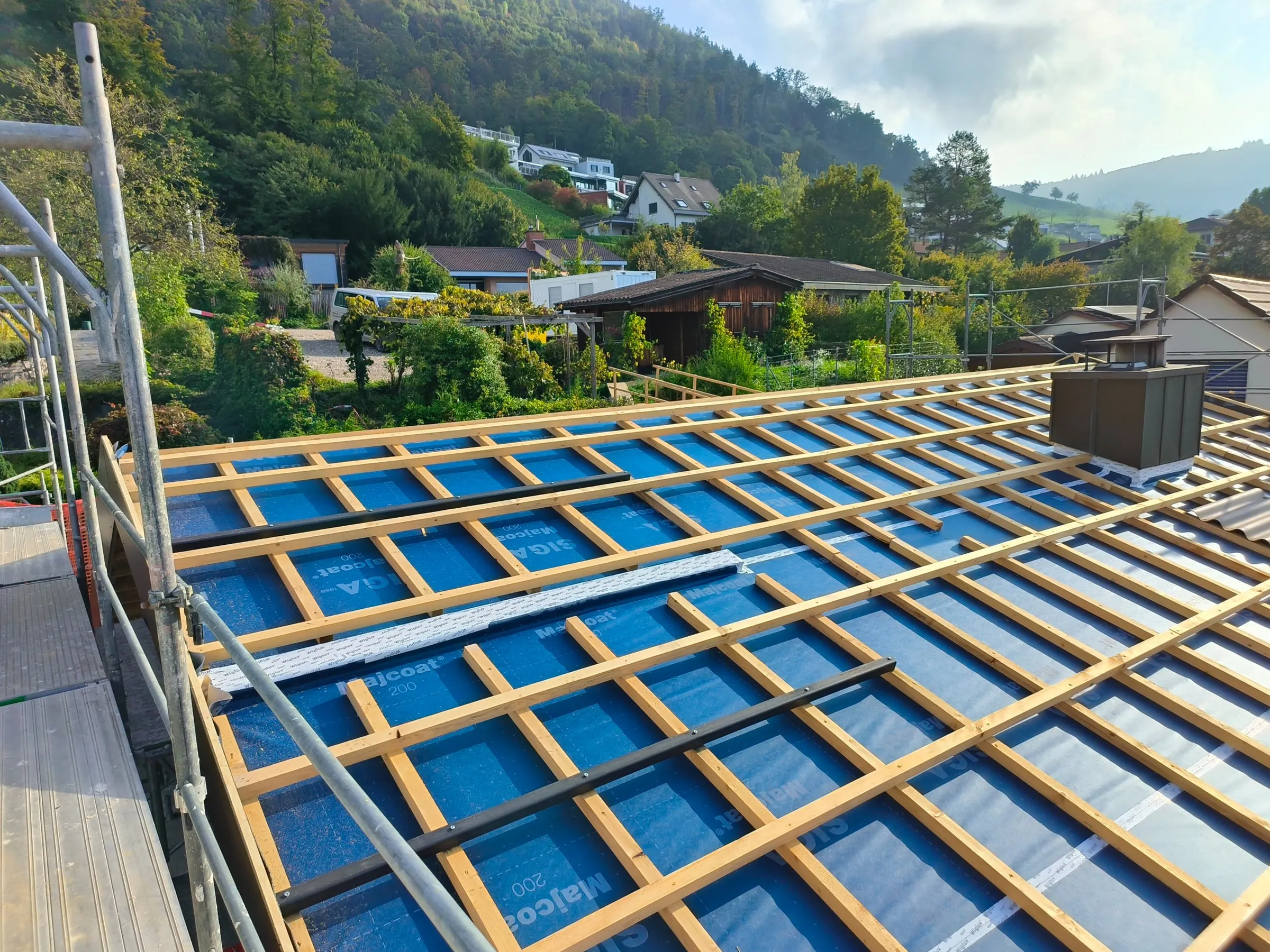 Die Lattung ist fertig, unten das Tal, Liestal